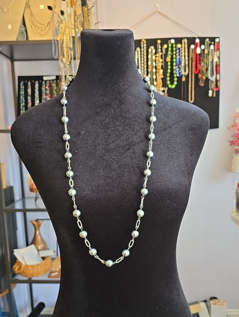 VTG Silver-Tone Beaded Chain Necklace